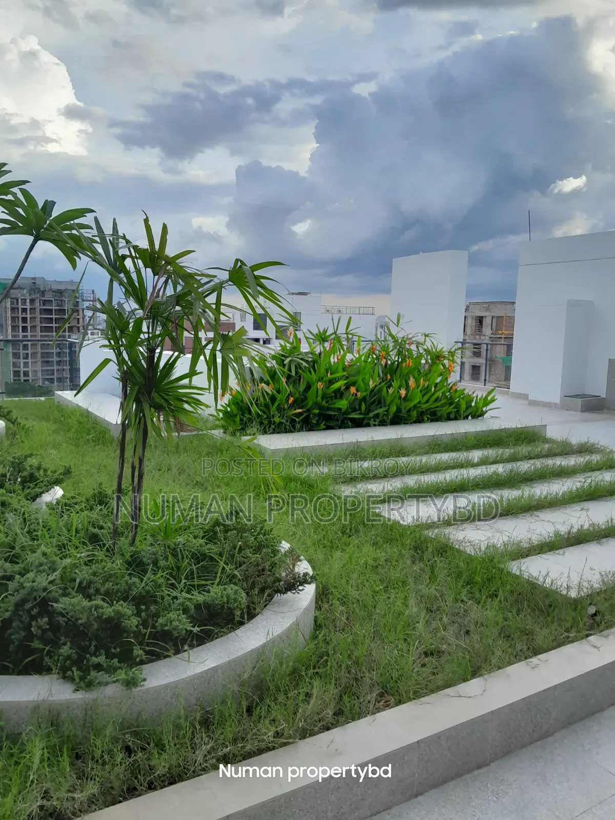 4 Bedroom Apartment in Numan Property Bd, Basundhara for rent