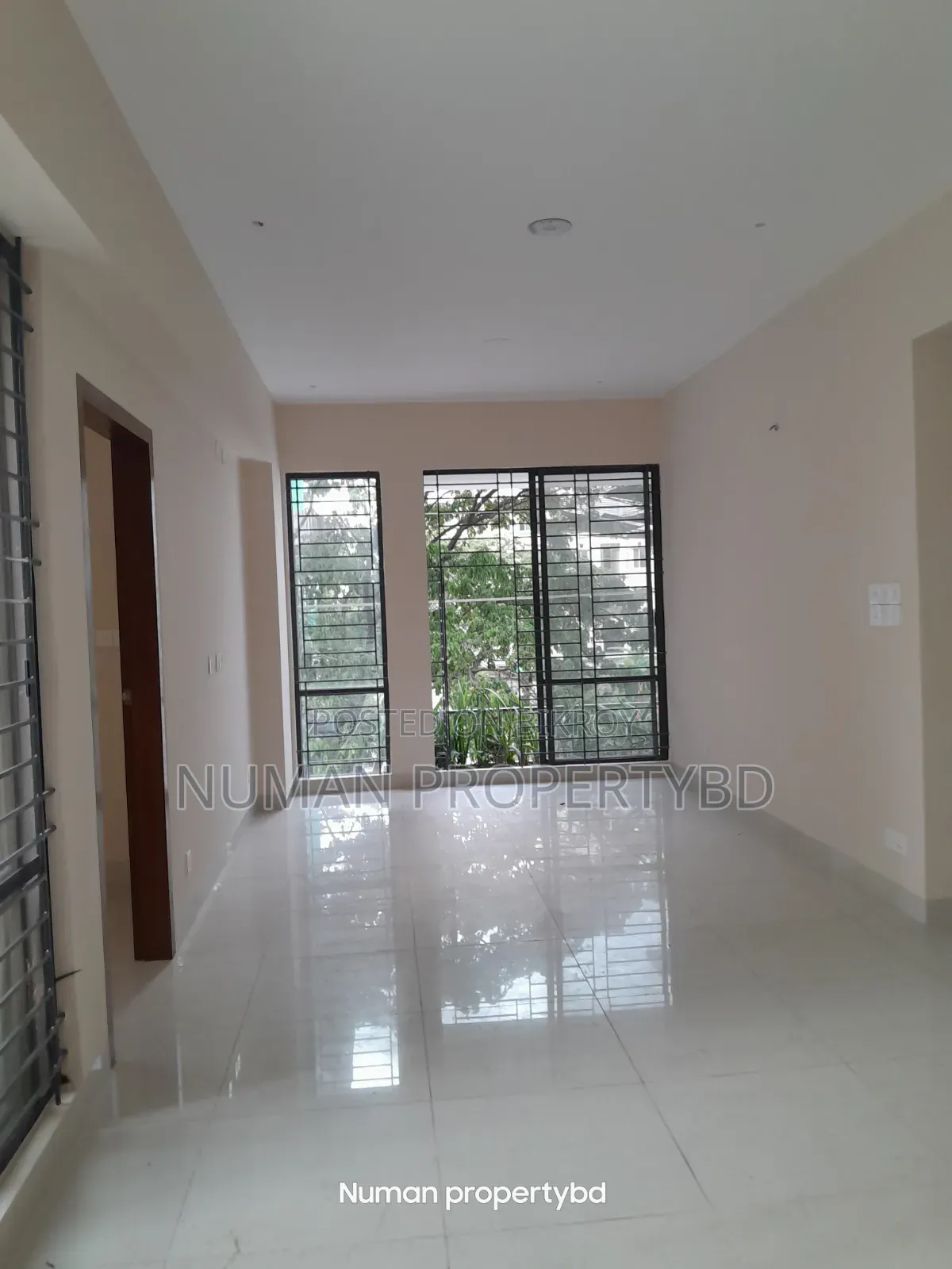 4 Bedroom Apartment in Numan Property Bd, Basundhara for rent