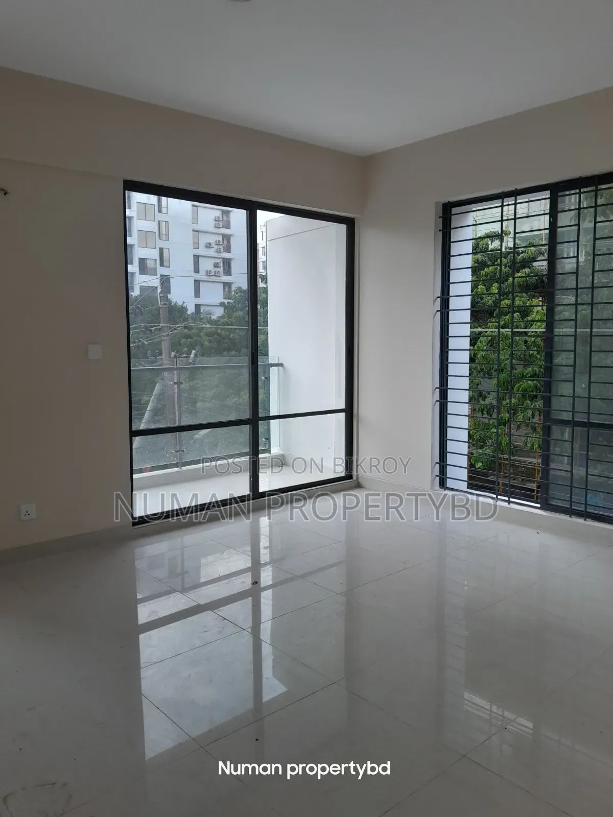 4 Bedroom Apartment in Numan Property Bd, Basundhara for rent