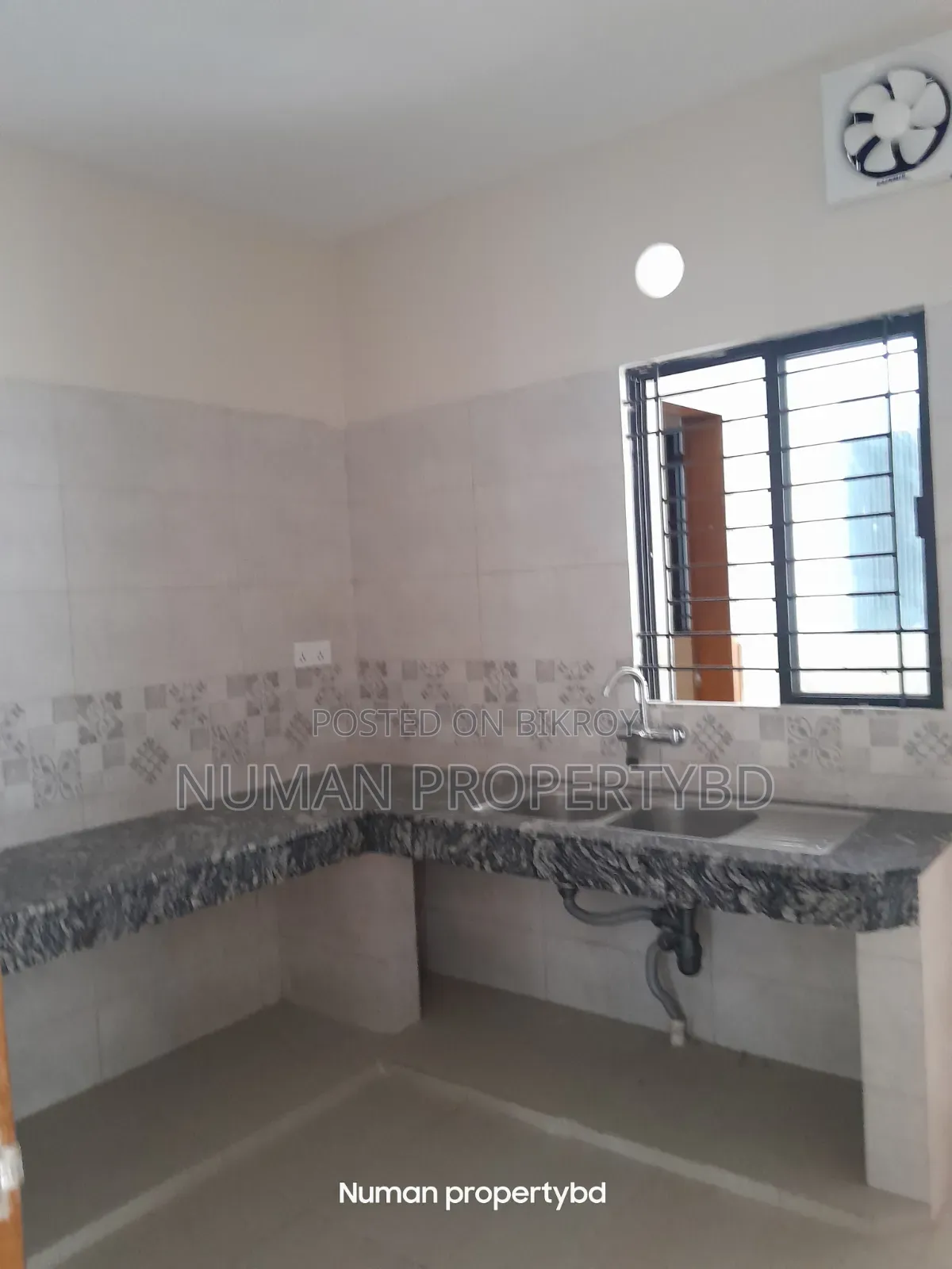 4 Bedroom Apartment in Numan Property Bd, Basundhara for rent