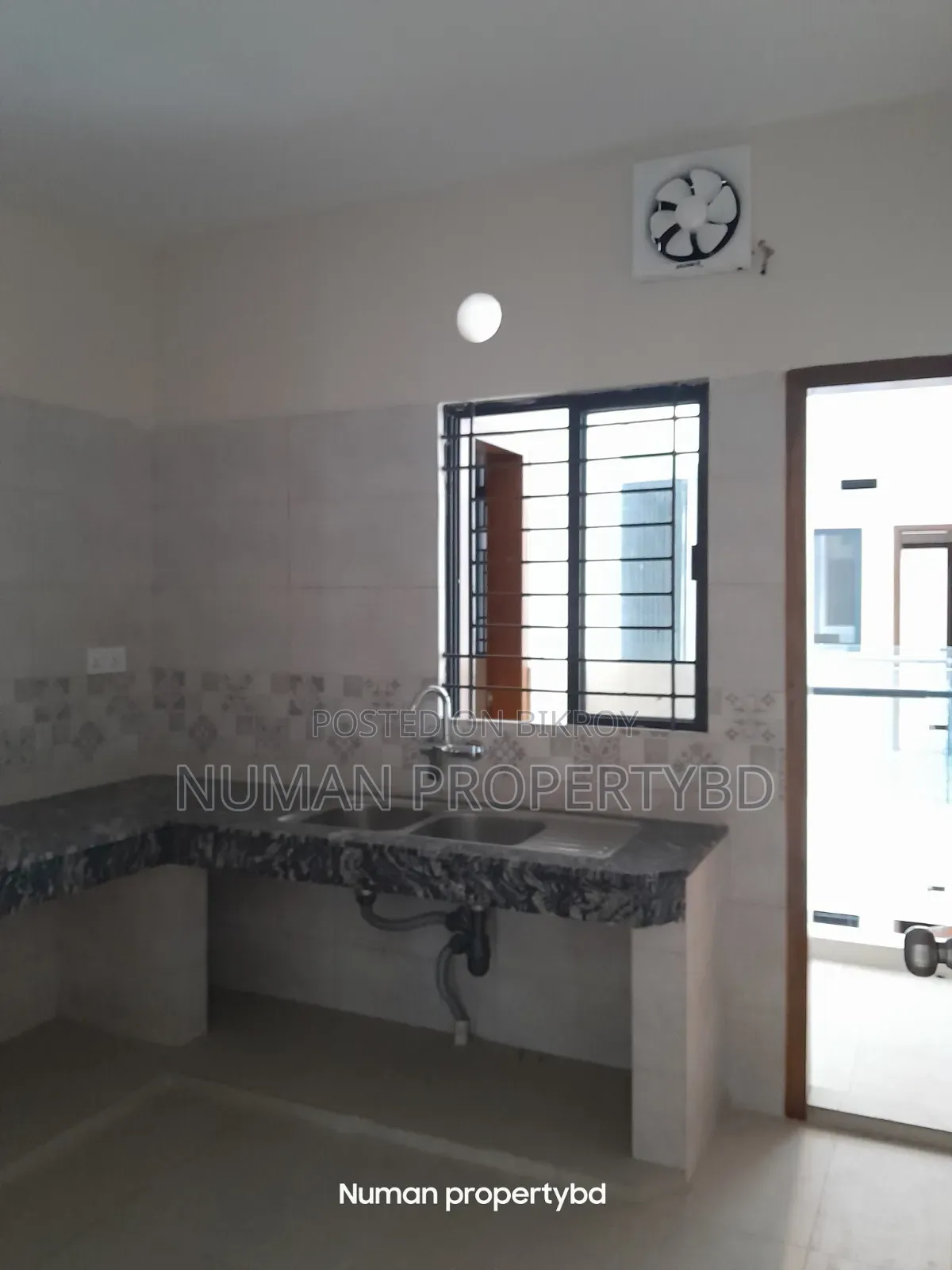 4 Bedroom Apartment in Numan Property Bd, Basundhara for rent
