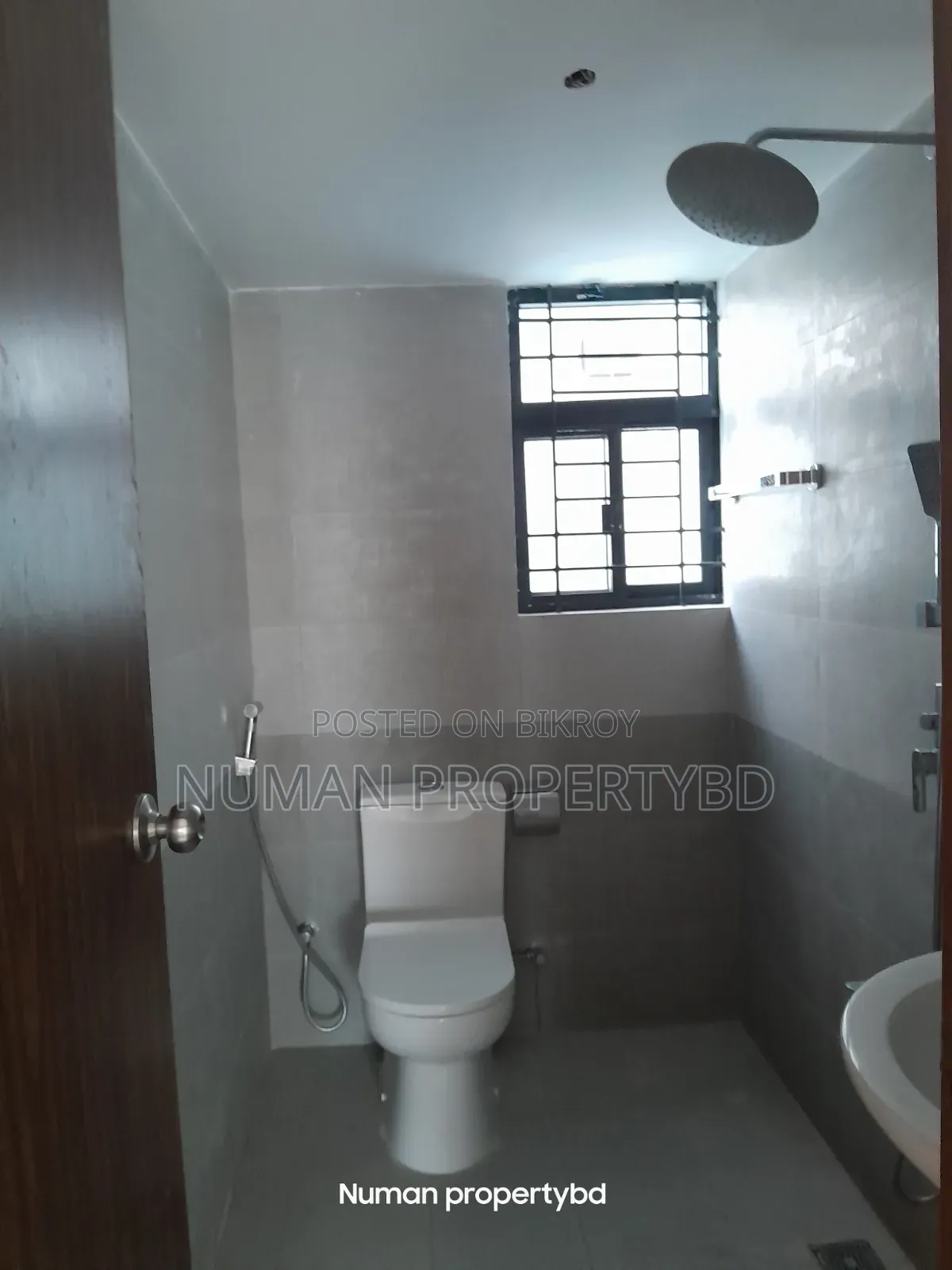 4 Bedroom Apartment in Numan Property Bd, Basundhara for rent