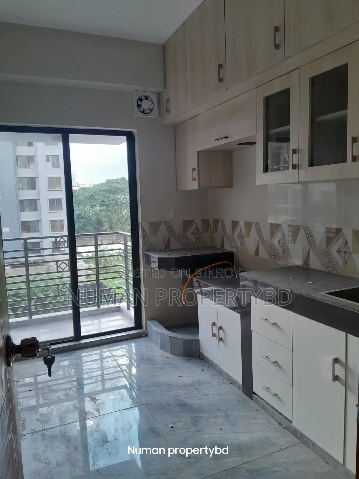 3 Bedroom Apartment in Numan Property Bd, Basundhara for Rent