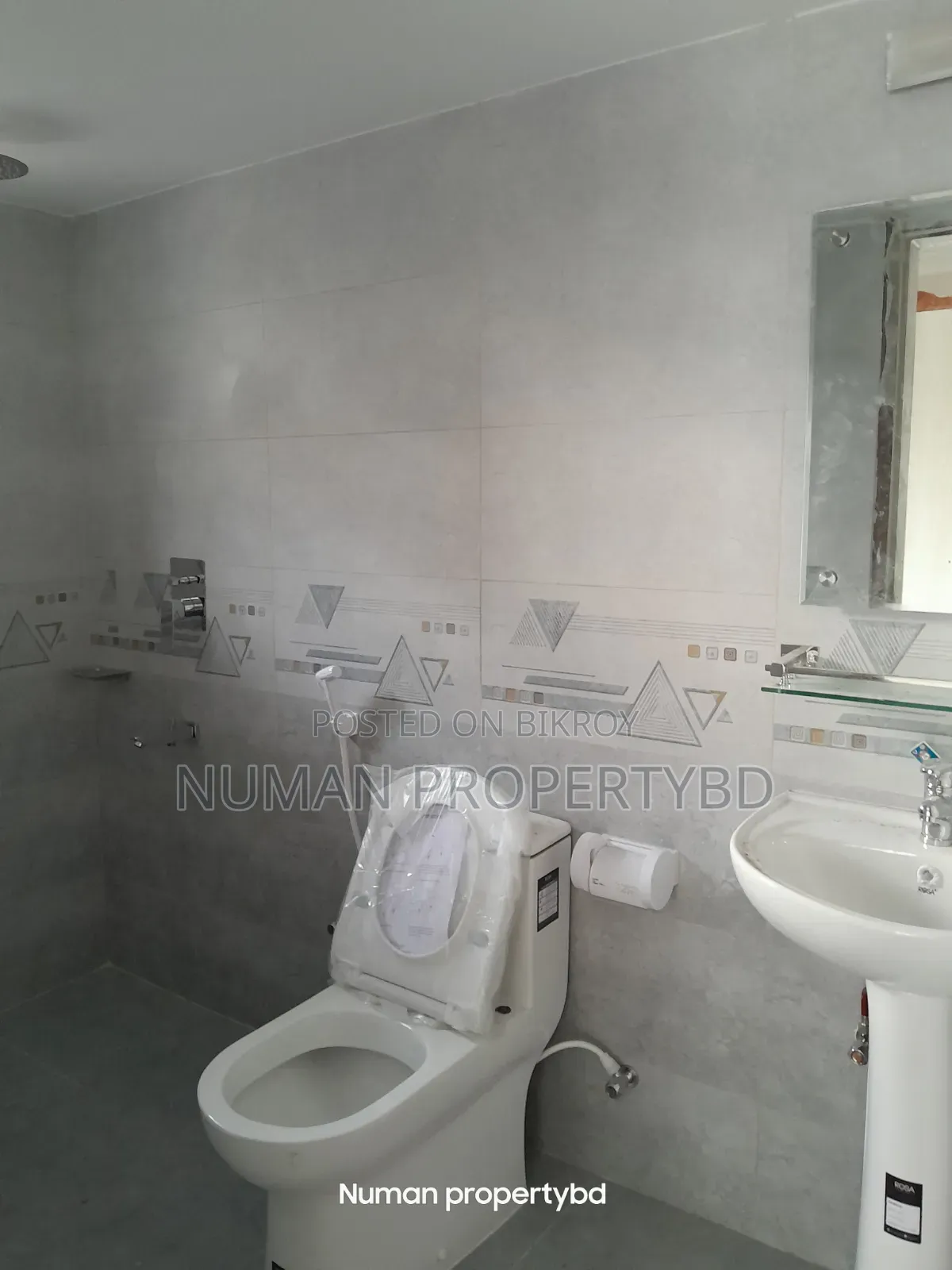 3 Bedroom Apartment in Numan Property Bd, Basundhara for Rent