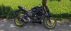 সুজুকি জিক্সার ২০১৭ ব্ল্যাক