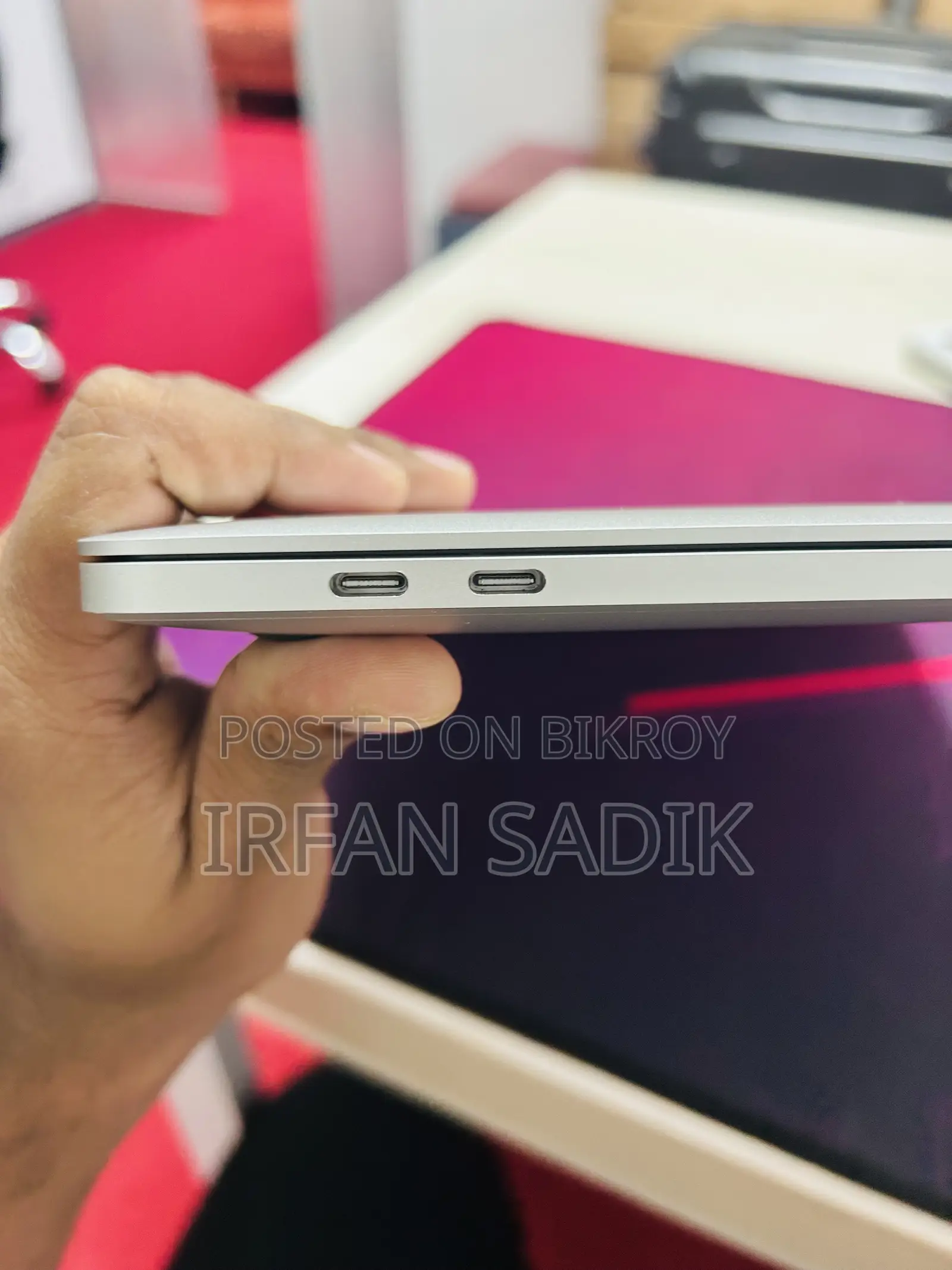 Laptop Apple MacBook Pro 2020 M1 8GB Apple M1 SSD 256GB