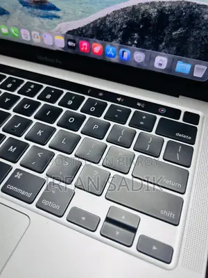Laptop Apple MacBook Pro 2020 M1 8GB Apple M1 SSD 256GB