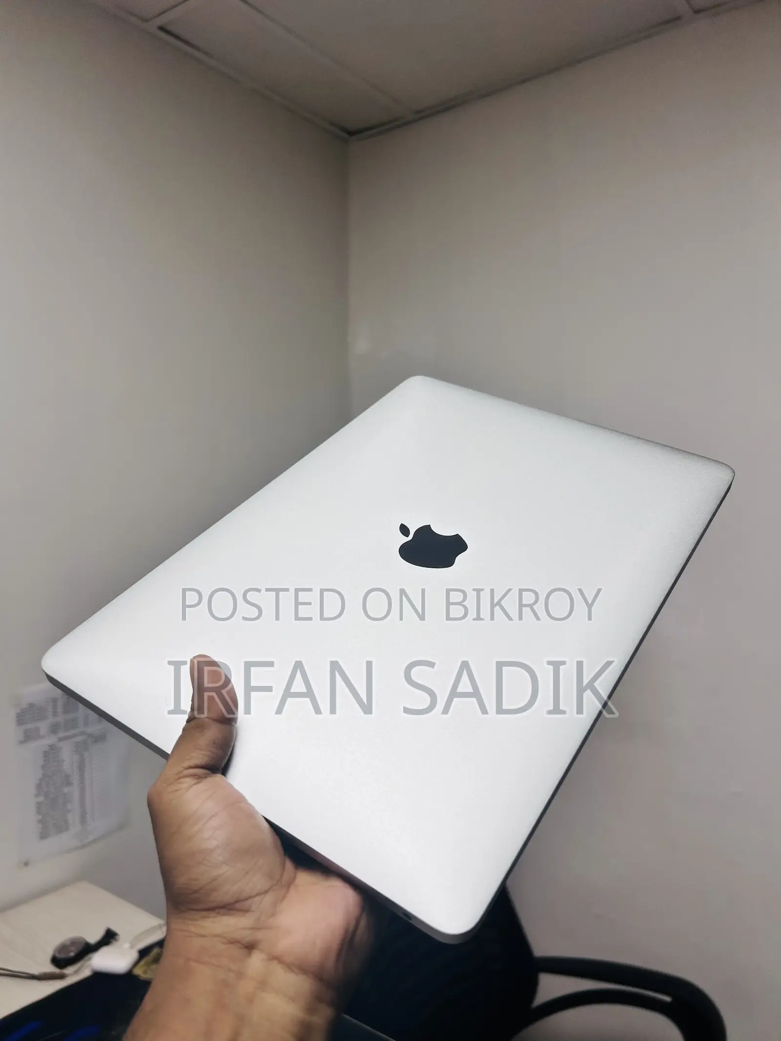Laptop Apple MacBook Pro 2020 M1 8GB Apple M1 SSD 256GB