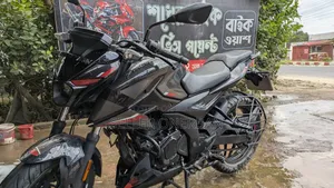 নতুন বাজাজ পালসার এন১৬০ ২০২৩ ব্ল্যাক