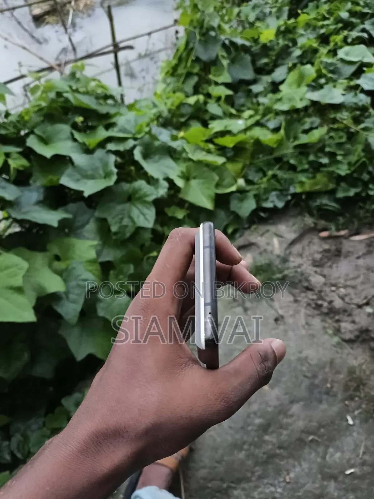 গুগল পিক্সেল ৬ ১২৮ জিবি সাদা