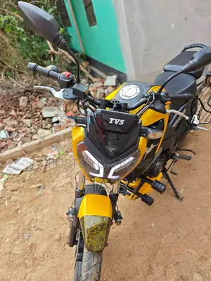 TVS Raider 125 2022 Yellow
