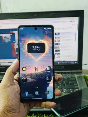 স্যামসাং গ্যালাক্সি এস২০ এফই ১২৮ জিবি নীল