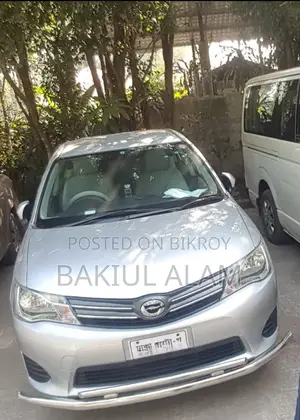 টয়োটা এক্সিও ২০১২ সিলভার