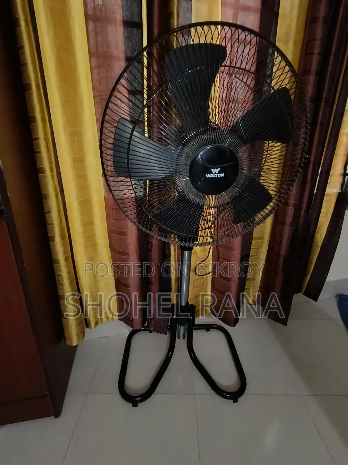 Walton pedestal fan for sale.