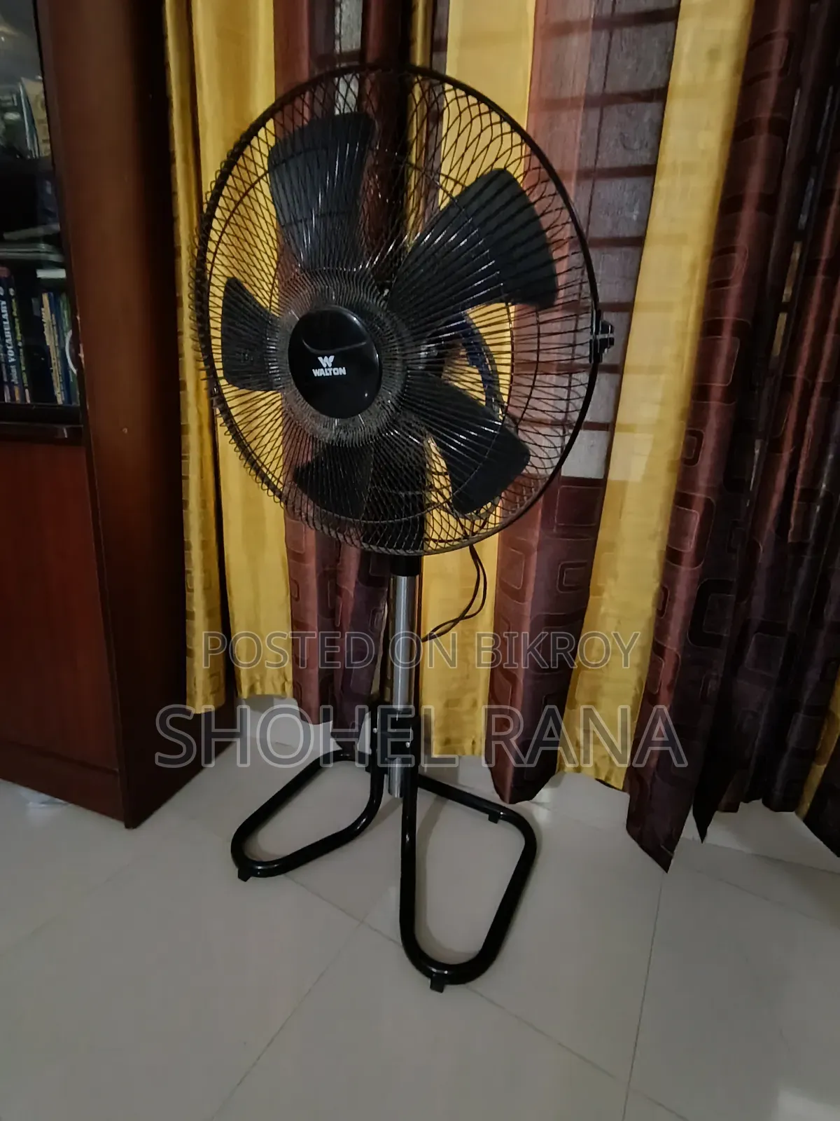 Walton pedestal fan for sale.
