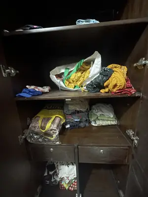 শৈল্পিক ফার্নিচার আলমারি বিক্রয়ের জন্য!