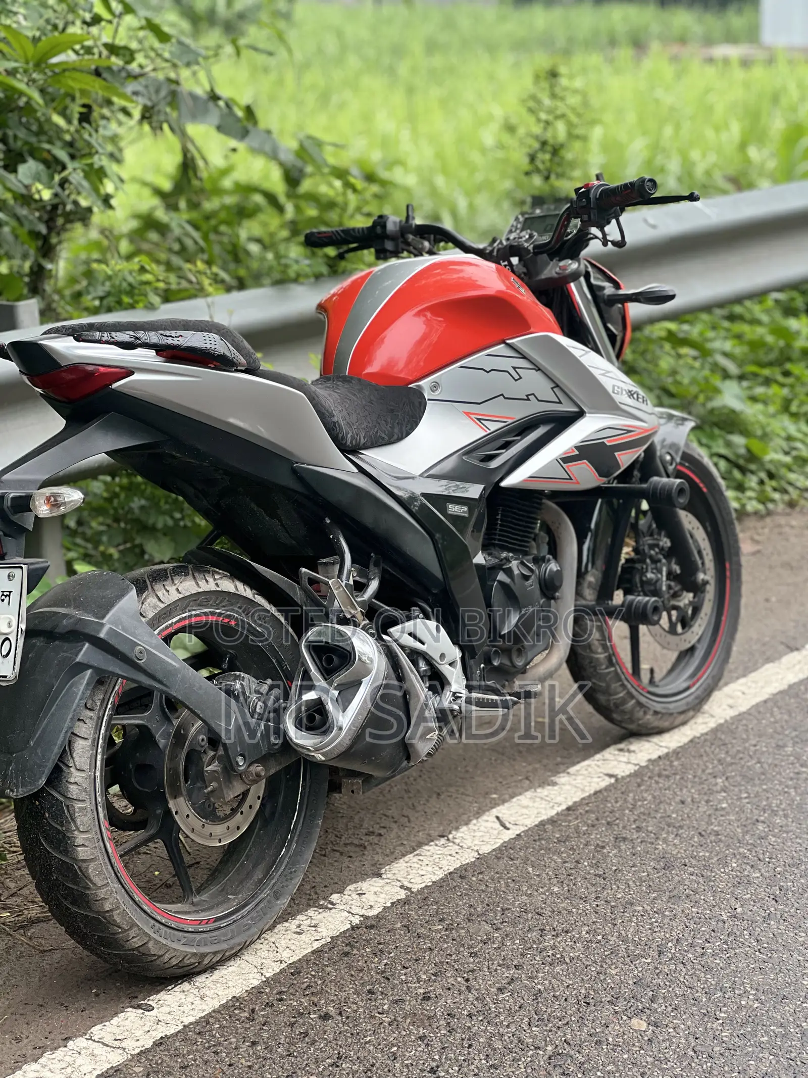 নিউ সুজুকি জিক্সার ২০২৫ অরেঞ্জ