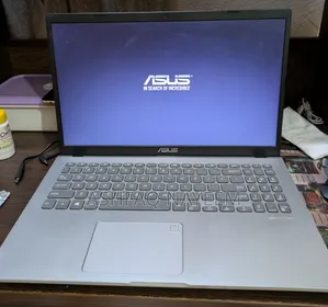 Laptop ASUS Vivobook 15 12GB AMD Ryzen 3 HDD 1T