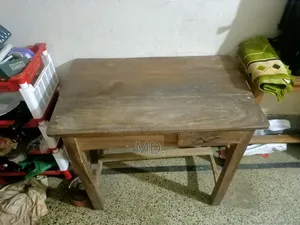 চেয়ার টেবিল