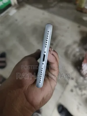 অ্যাপল আইফোন ৮ প্লাস ৬৪ জিবি হোয়াইট