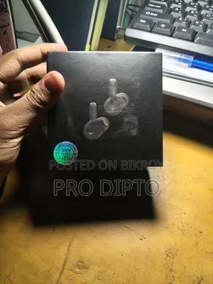 ওয়্যারলেস হেডফোন
