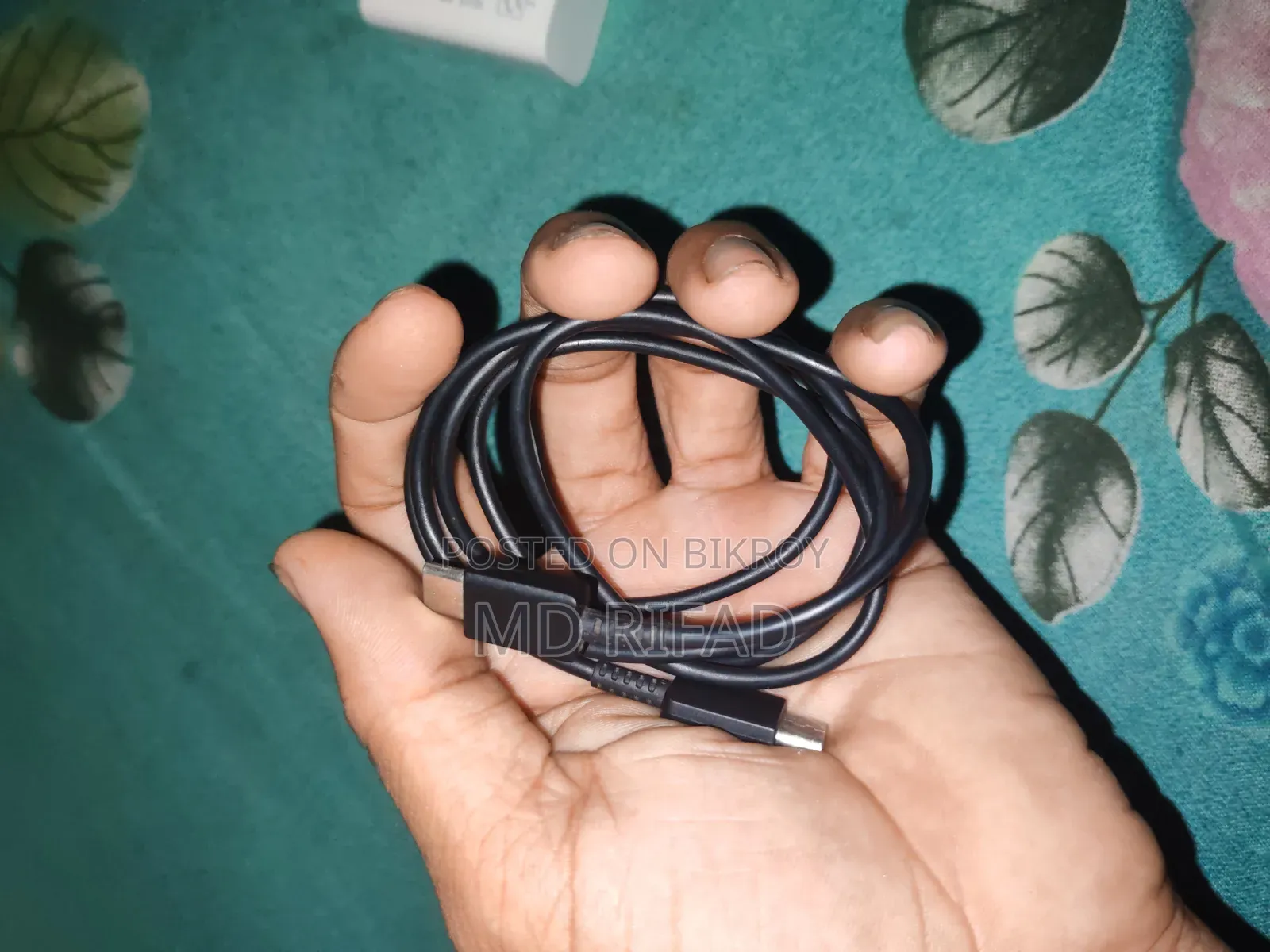 Samsung Galaxy S24 Ultra Original Charger and Cable