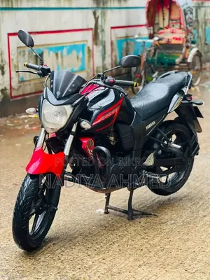 ইয়ামাহা এফজেড ২০১৫ কালো