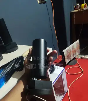 LED Track Lights for Sale Metal Body, New Condition (4 Pieces)