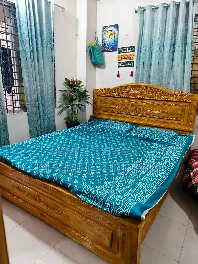 This bed will be sold very urgently