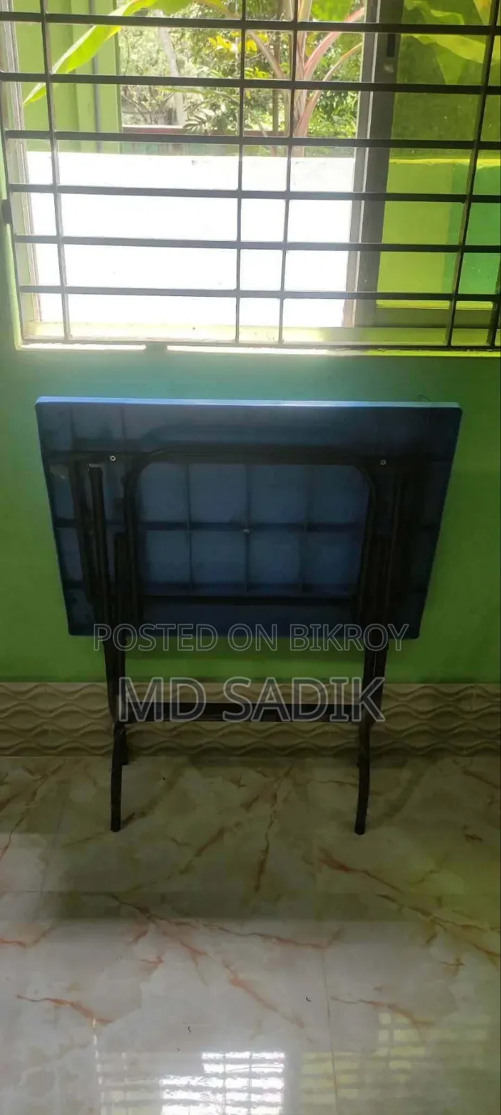 Plastic Folding Table (New Condition)