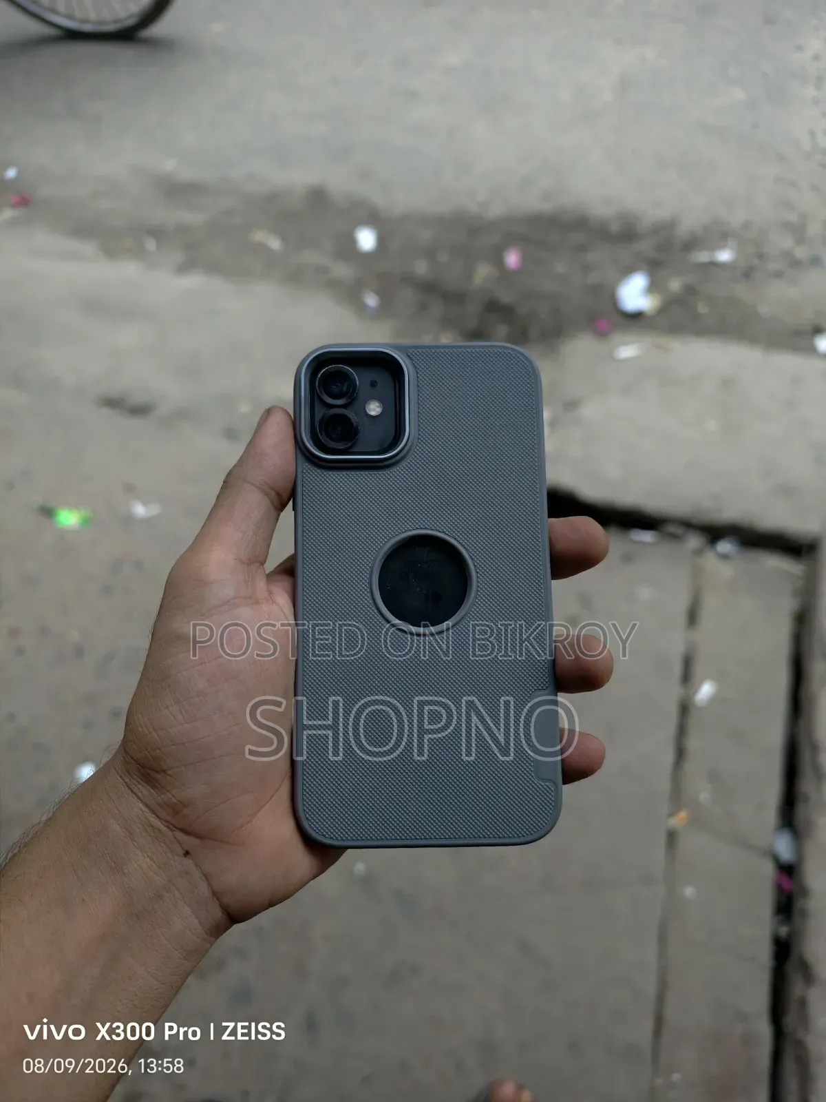 অ্যাপল আইফোন ১১ ৬৪ জিবি কালো