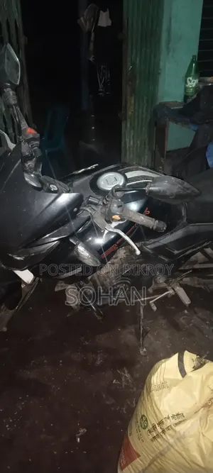 TVS Apache RTR 160 2V 2021 Black