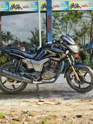 Hero Hunk 2012 Black