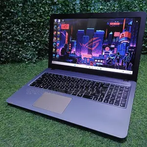 Laptop ASUS 3GB Intel SSD 256GB