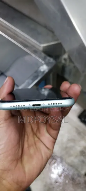 Apple iPhone 11 64 GB Blue