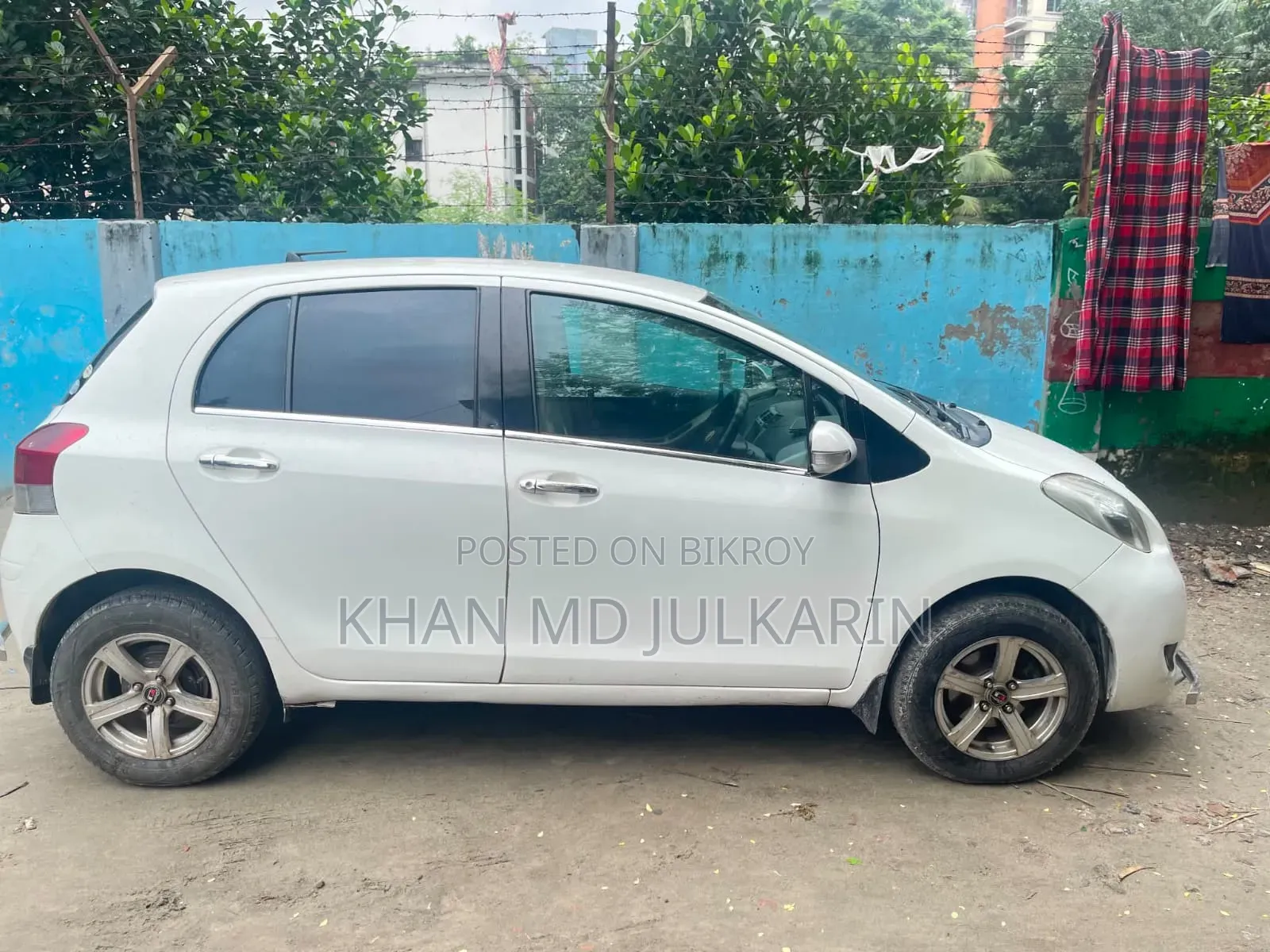 Toyota Vitz 2009 White