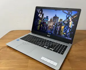 Laptop Acer 4GB Intel SSD 500GB