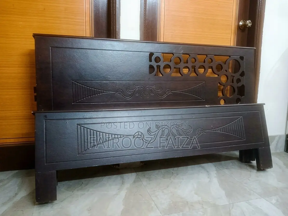 মালয়েশিয়ান বোর্ডের খাট