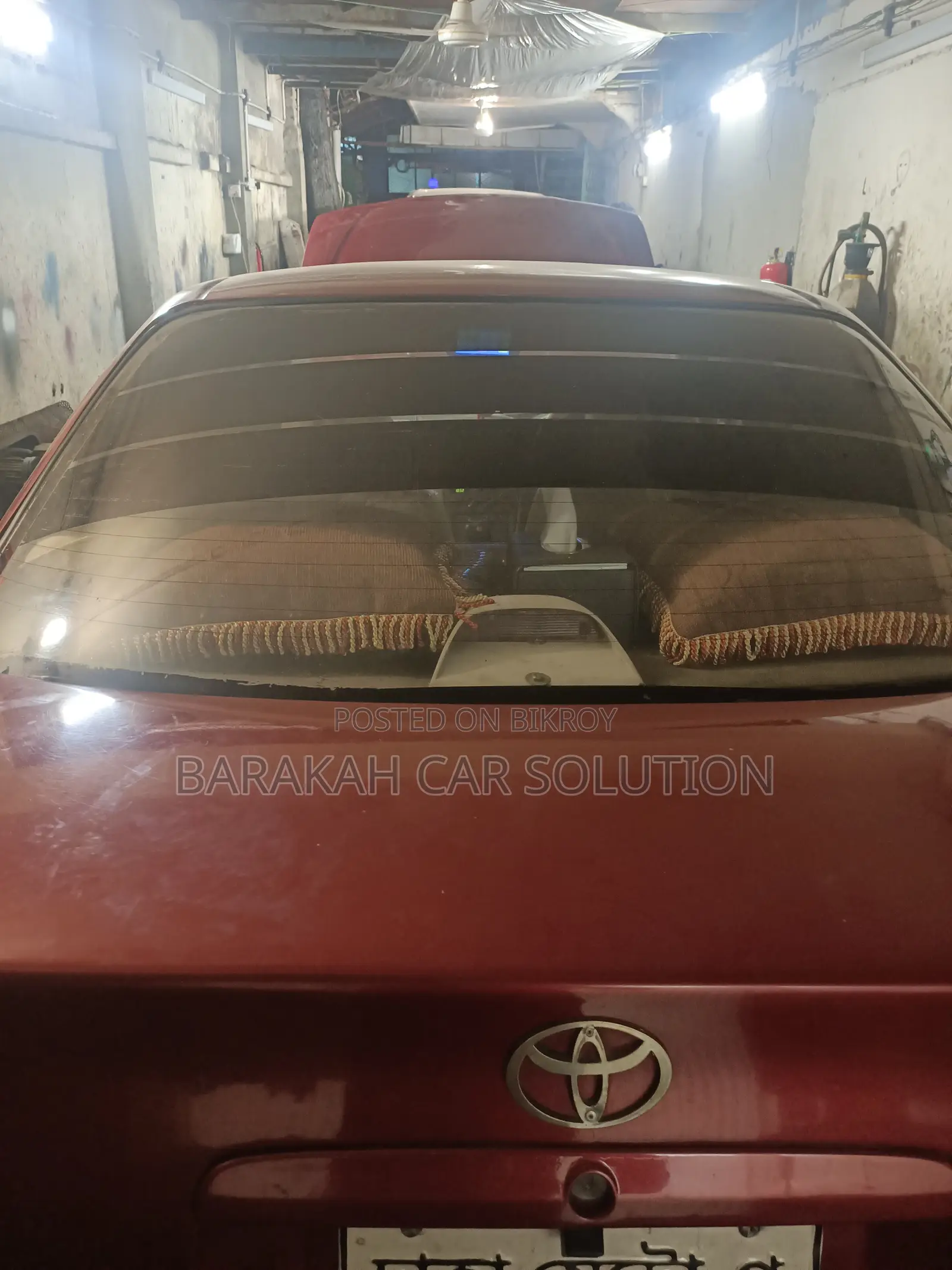 Toyota Corolla Automatic 1997 Maroon