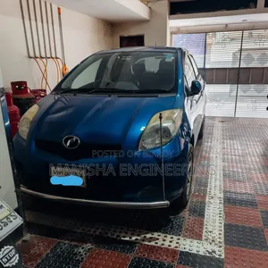 Toyota Vitz 2009 Blue