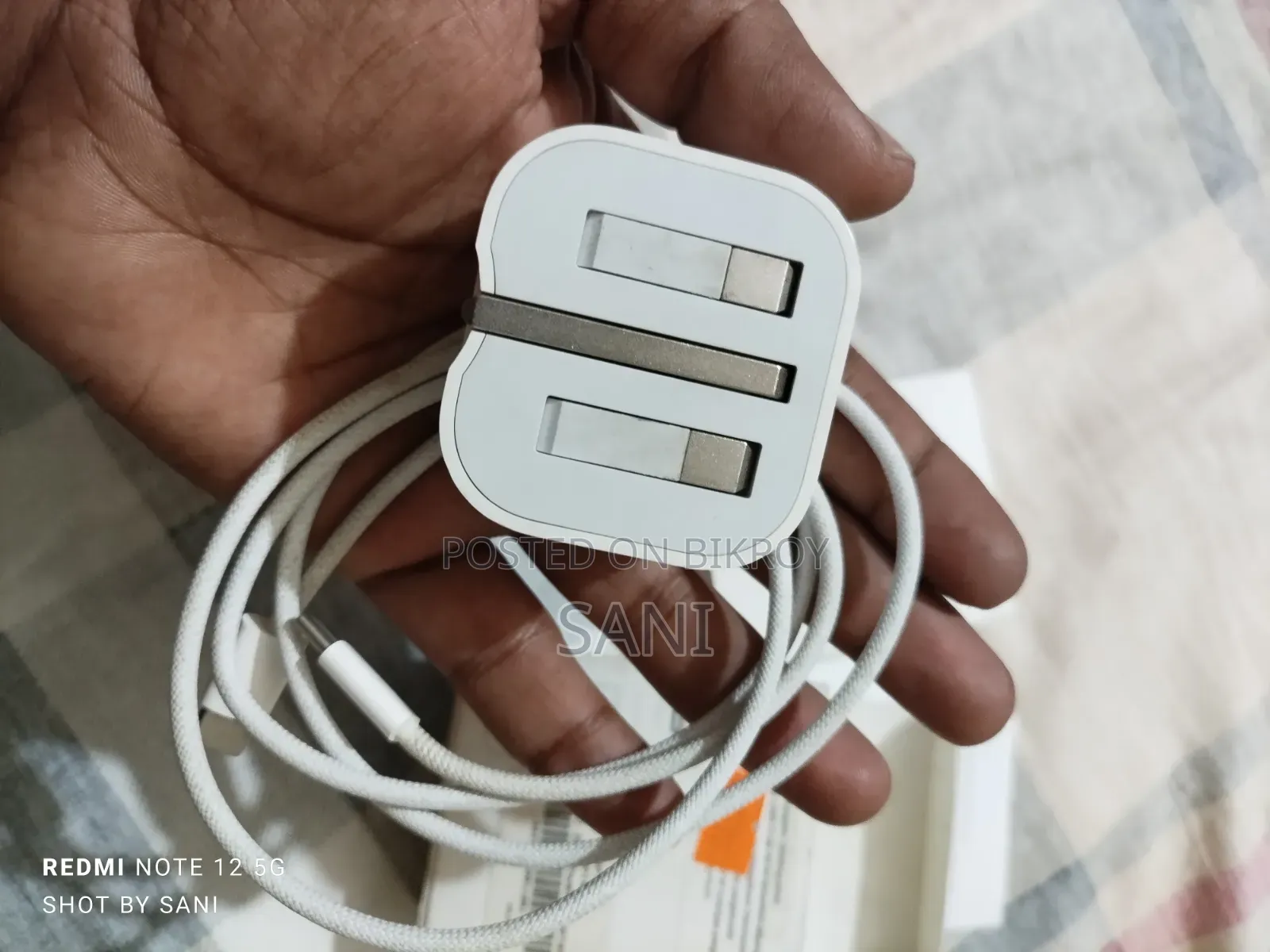 Original Apple 20W USB-C Power Adapter (Folding Pins) + Braided Cable