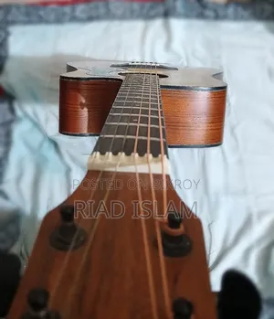Acoustic Guitar Chard F-4150c