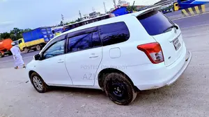 টয়োটা এক্সিও ২০১০ সাদা