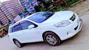 টয়োটা এক্সিও ২০১০ সাদা