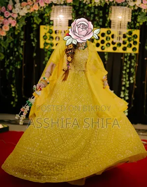 ইন্ডিয়ান হলুদ ব্রাইডাল লেহেঙ্গা