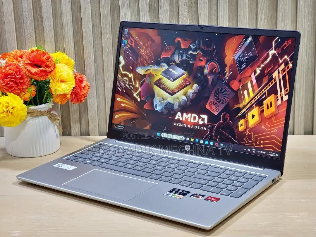 HP Laptop 8GB AMD Ryzen 512GB SSD
