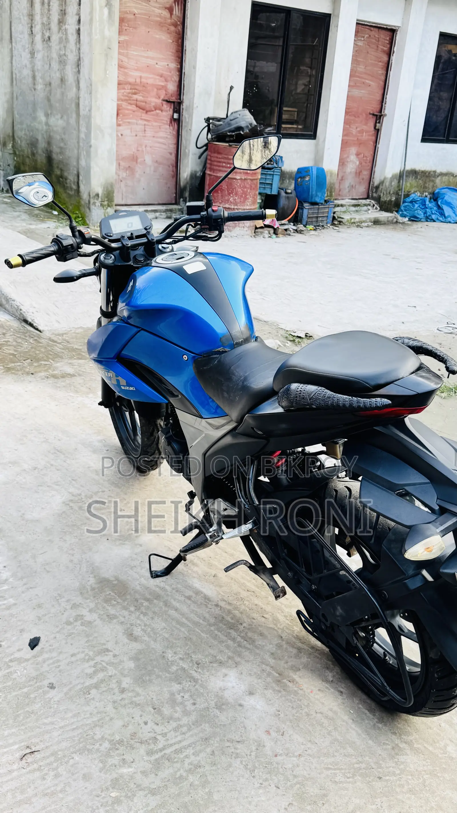 সুজুকি জিক্সার ২০২১ নীল