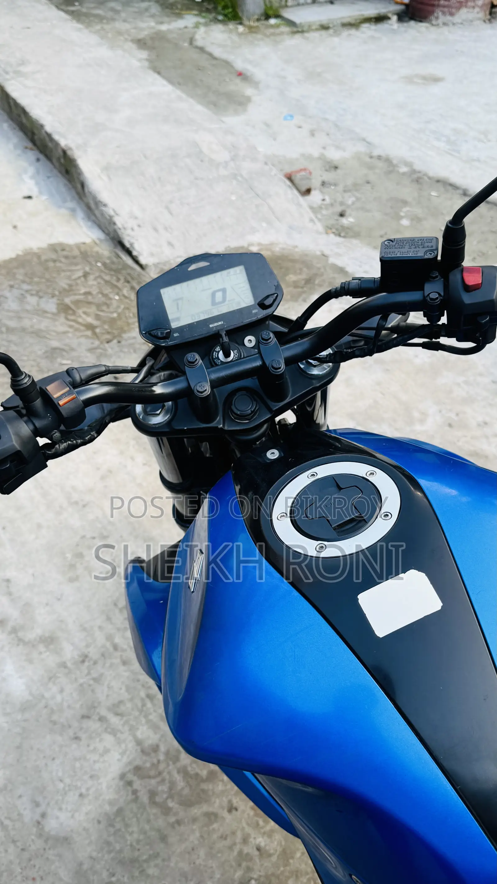 সুজুকি জিক্সার ২০২১ নীল