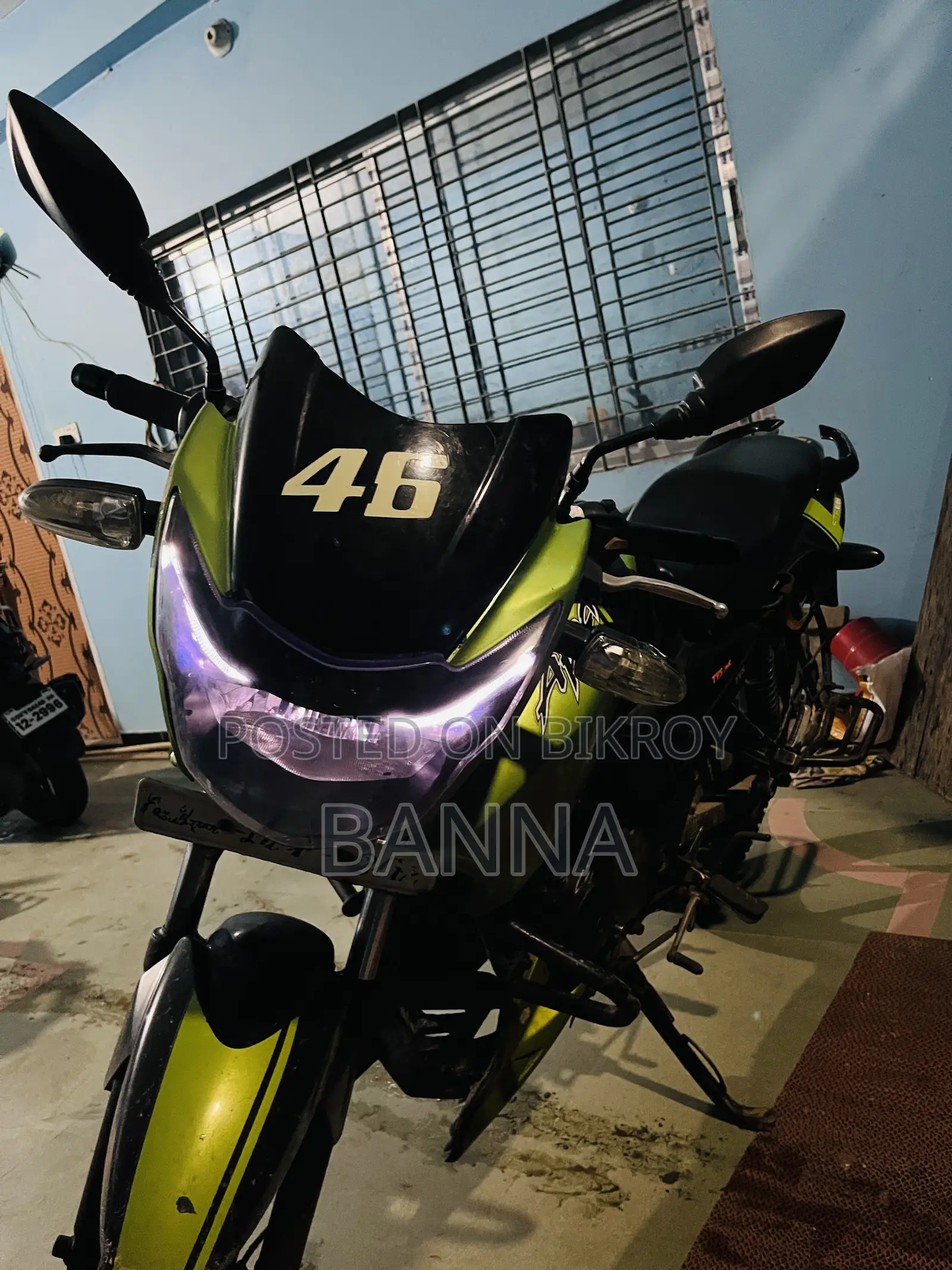 টিভিএস অ্যাপাচি আরটিআর ১৬০ ২ভি ২০১৩ সবুজ