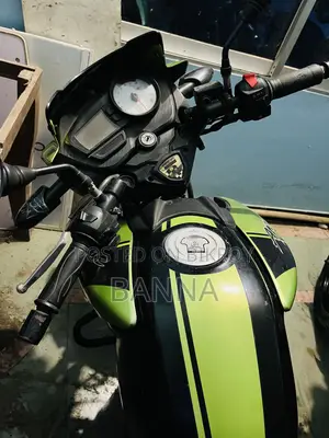 টিভিএস অ্যাপাচি আরটিআর ১৬০ ২ভি ২০১৩ সবুজ